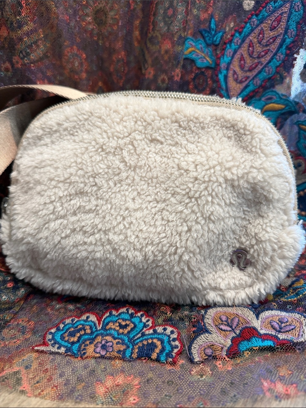 lululemon athletica Cream Sherpa Crossbody Pouch